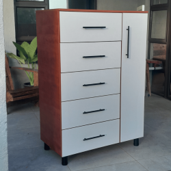 Quality Woodwork chest of draws